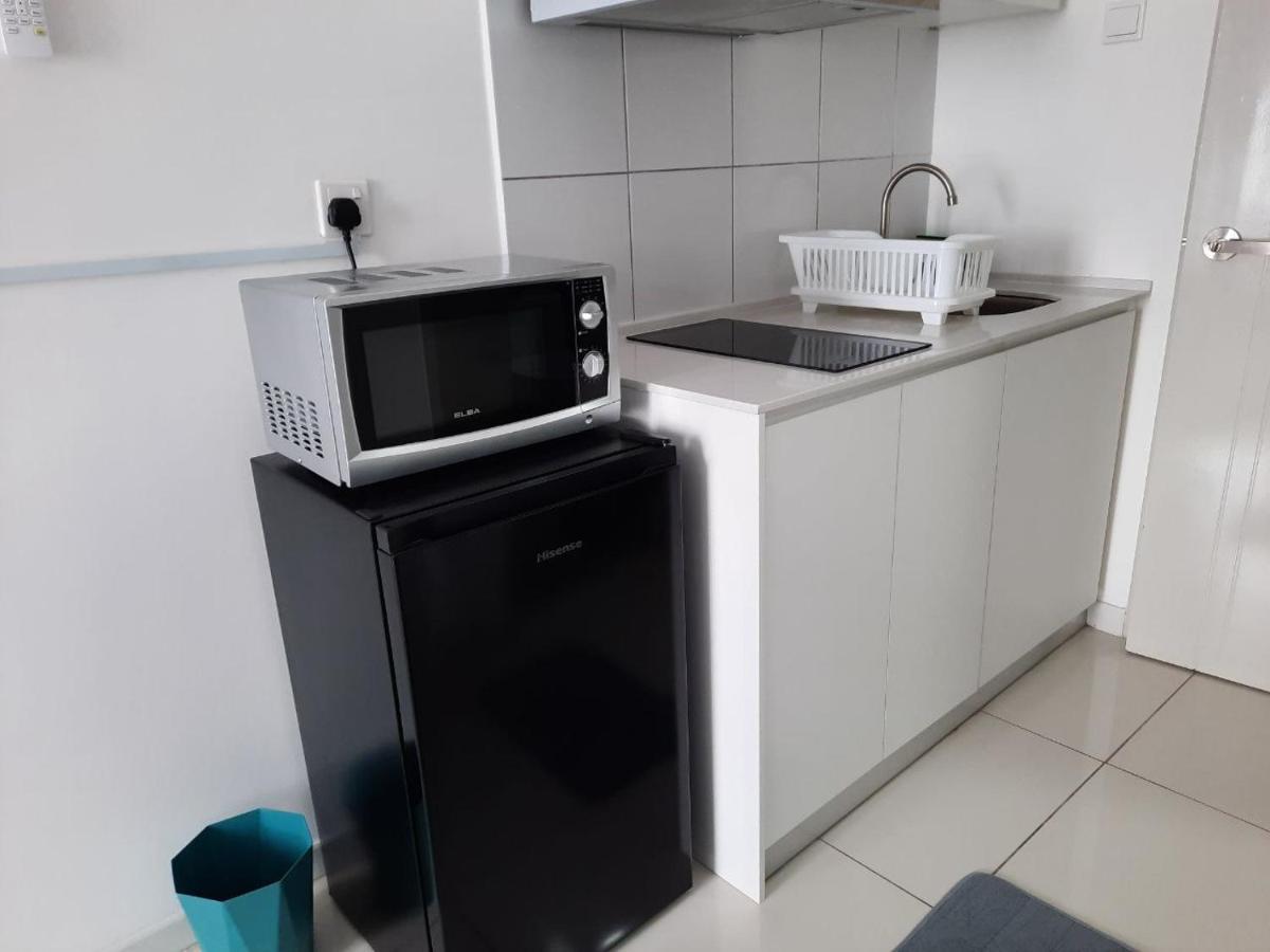 Horizon Suites Near Klia Airport セパン エクステリア 写真